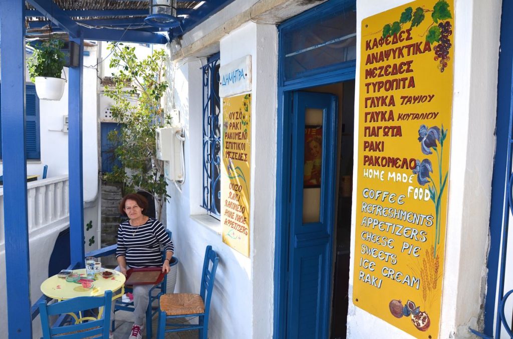 Το καφενείο της Δήμητρας - Καρδιανή, Τήνος - Greek Gastronomy Guide