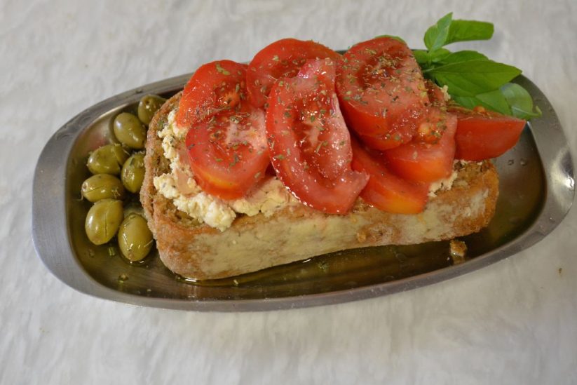 Μόστρα Μυκόνου - Greek Gastronomy Guide