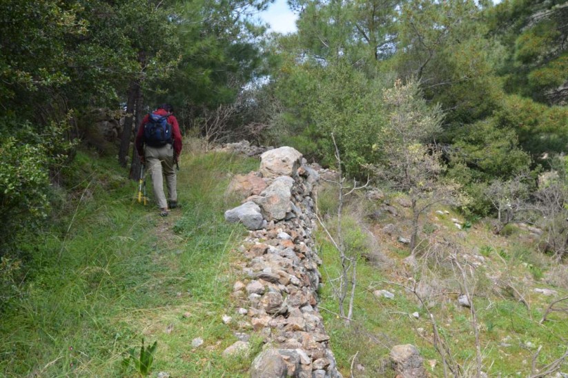 Gola di Kampia, sentiero di Chios