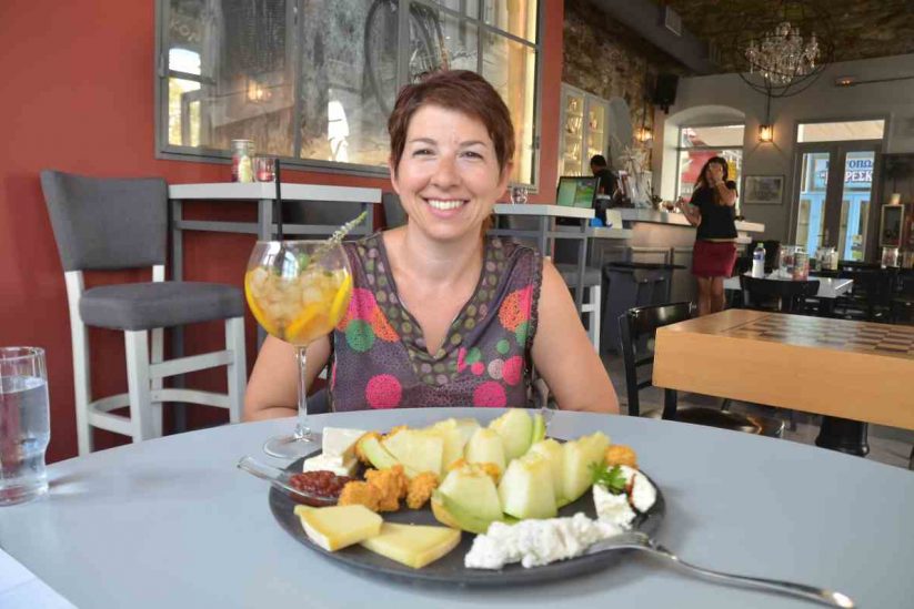 Ελληνικό Καφενείο - Ερμούπολη, Σύρος - Greek Gastronomy Guide