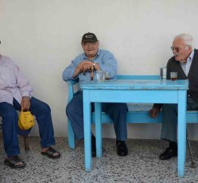 Parva Cafe en la ciudad de Amorgos - Guía de gastronomía griega