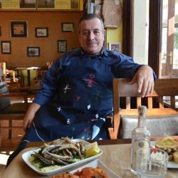 Μεζεδοπωλείο Στο Κύμα - Ανδρέας Ζαγάκος - Καλαμάτα - Greek Gastronomy Guide