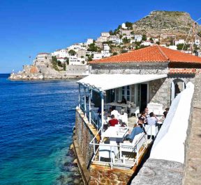 Hydra Nautical Club - Restaurant Omilos - Hydra - Guide de la gastronomie grecque