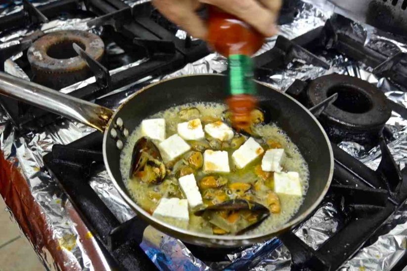 Μύδια σαγανάκι - Εστιατόριο Πανόραμα - Πόρος - Greek Gastronomy Guide