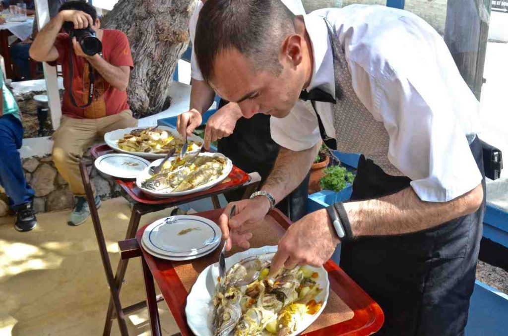 Ψαροταβέρνα το Αρμενάκι - Πολλώνια, Μήλος - Greek Gastronomy Guide