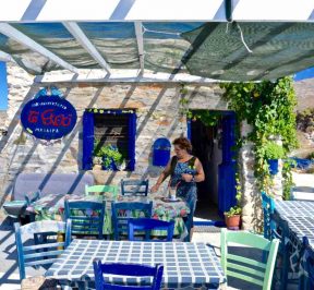 The cafe in Asfontilitis - Amorgos - Greek Gastronomy Guide