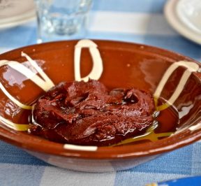 Beltes - sucul de roșii din Milos - Ghidul Gastronomiei Grecești