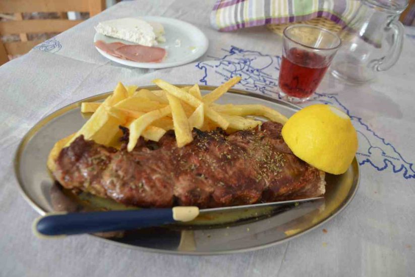 Ταβέρνα Ντουάρ / Πλάτανος - Στενή, Τήνος - Greek Gastronomy Guide