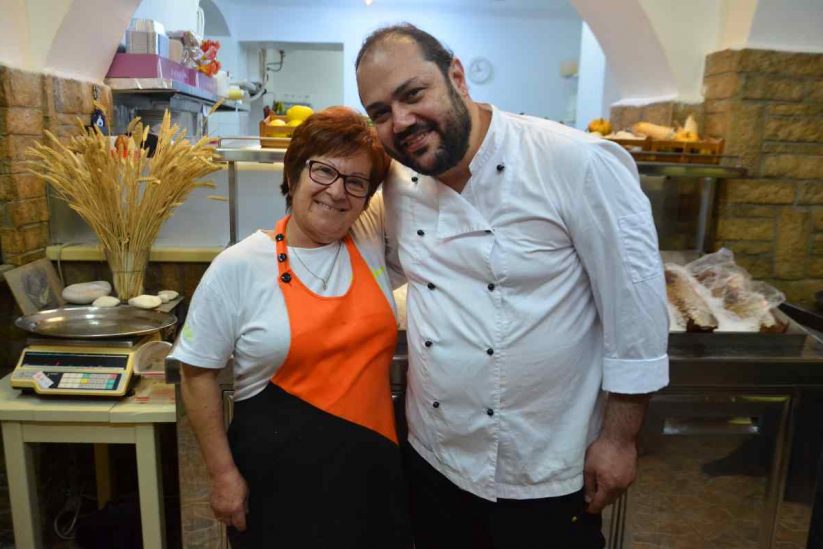 Ресторан Gialos в Поллонии - Милос - путеводитель по греческой гастрономии