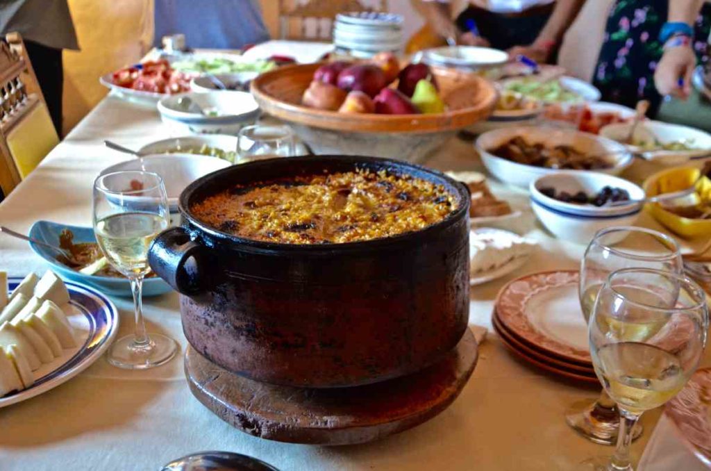 Η λακάνη, το παραδοσιακό φαγητό της Ρόδου από τους Μαυρίκους! - Greek Gastronomy Guide