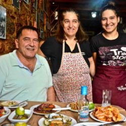 Μεζεδοπωλείο το Κεχριμπάρι - Χίος - Greek Gastronomy Guide
