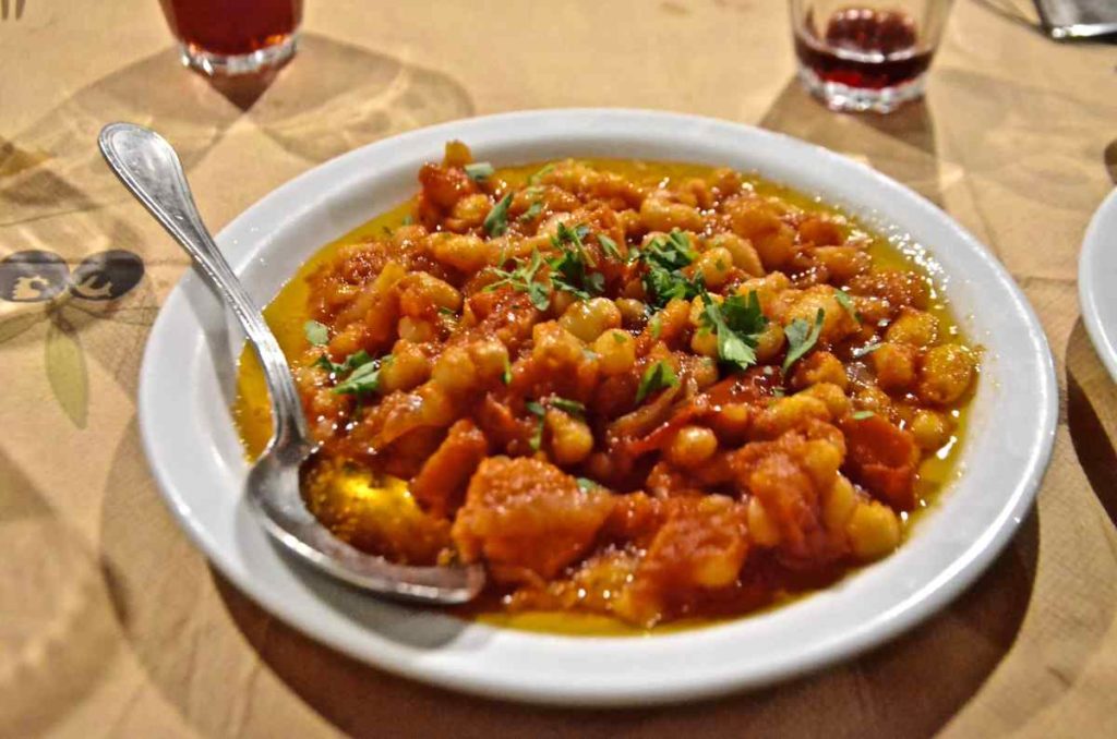 Hotzas Tavern - Giannis Linos, Chios - Greek Gastronomy Guide