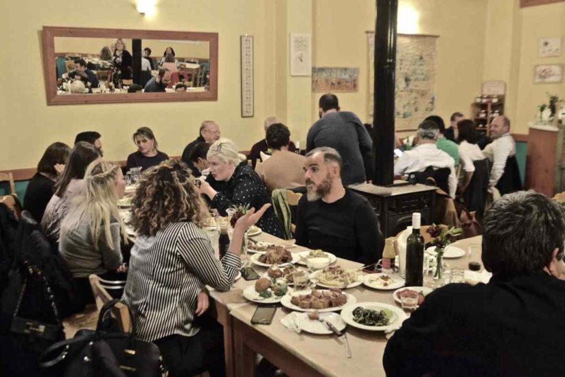Καφενείο - ουζερί ο Θίασος στην Καλαμάτα - Greek Gastronomy Guide
