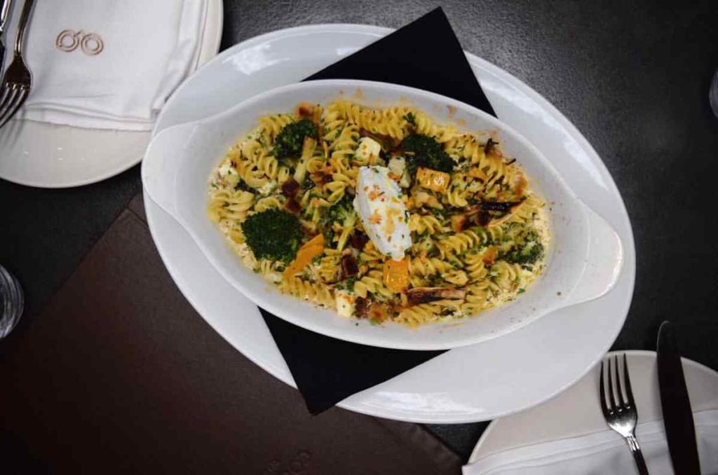 Fusilli με λαχανικά εποχής - Περικλής Κοσκινάς - ο πολυταξιδεμένος Κερκυραίος σεφ - Greek Gastronomy Guide