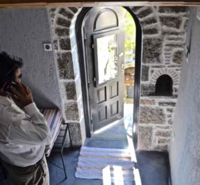 Houses in Avgonyma, George Misetzis, Chios - Greek Gastronomy Guide