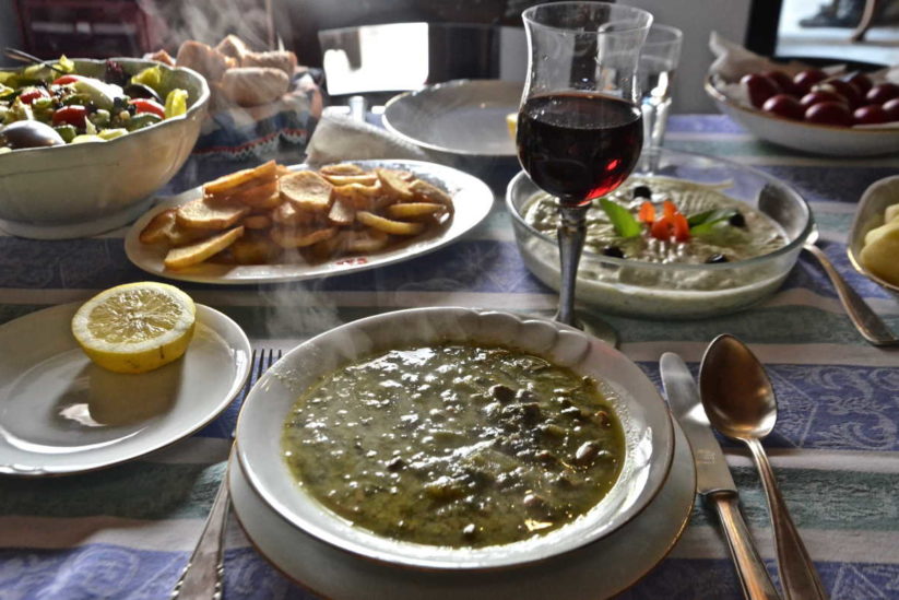 Μαγειρίτσα - Πασχαλινό τραπέζι - Greek Gastronomy Guide