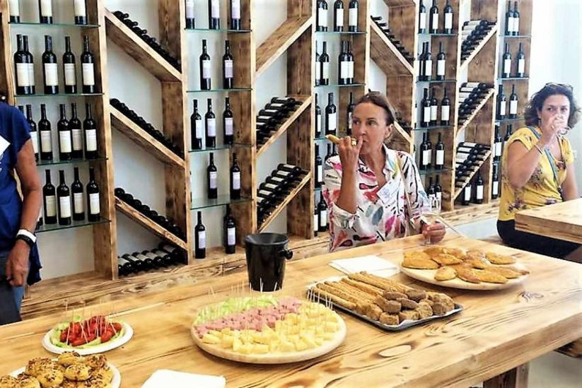 Κτήμα Ρούσσος (Asteras Paros Winery) - Πάρος - Greek Gastronomy Guide