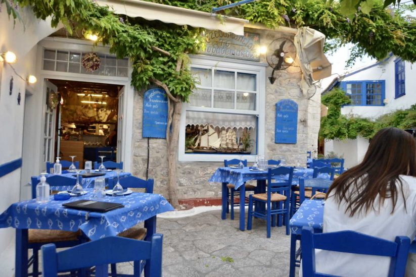 Μεζεδοπωλείο Το Παραδοσιακό στην Ύδρα - Greek Gastronomy Guide
