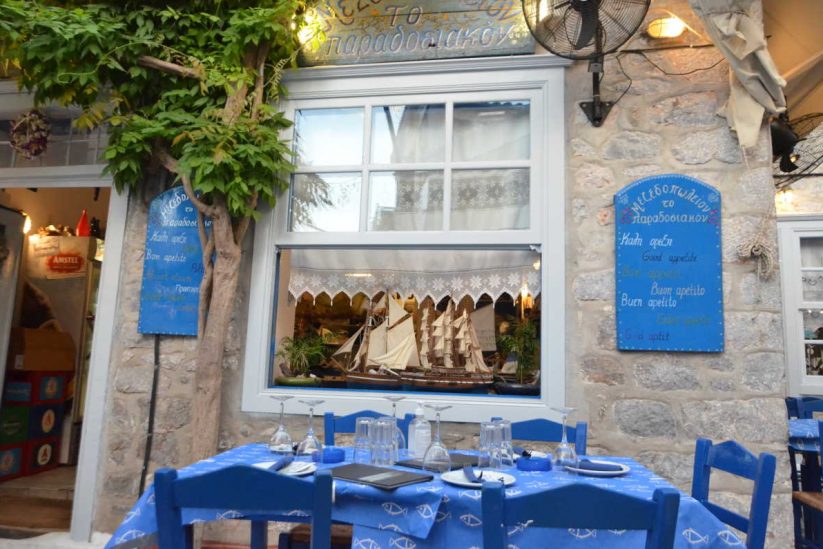 Ta Traditional Restaurant in Hydra - Greek Gastronomy Guide