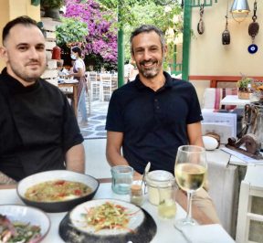 Restaurant Marmita de Dimitris Koliakos și Panos Stamoulis - Skiathos - Ghid de gastronomie greacă
