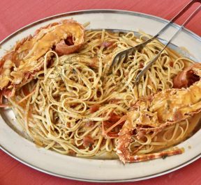Lobster Spaghetti - Greek Gastronomy Guide