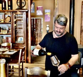 Wine Restaurant 17 Choria - Nemea - Kostas Touloumtzis & Menios Tourlotos - Greek Gastronomy Guide