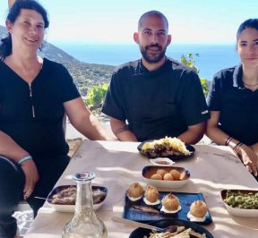 Γιώργος Ατσόνιος - Ηλιοβασίλεμα στο Τρουλάκι - Σίφνος - Greek Gastronomy Guide